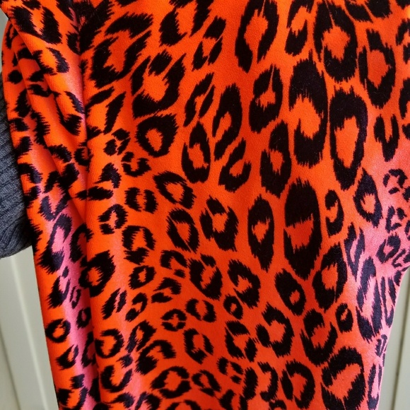 Neon velvet leopard leggings! - Picture 3 of 3